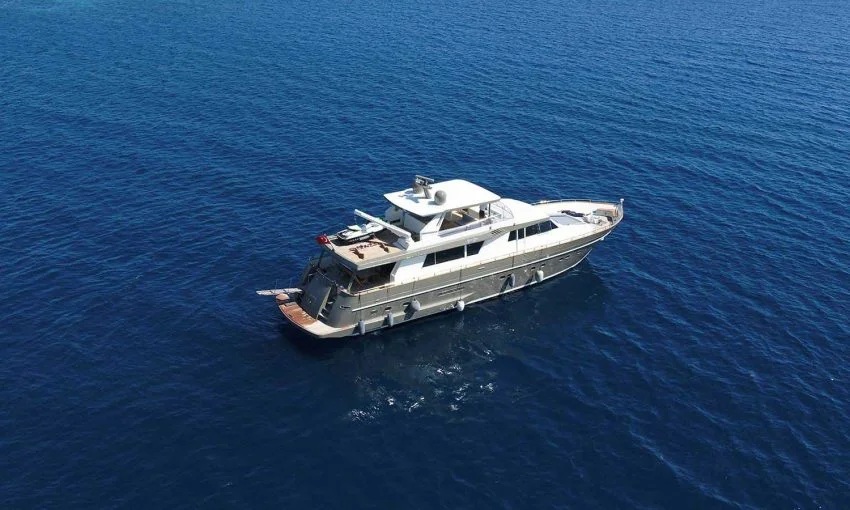 Luxury Motoryacht – 1 a