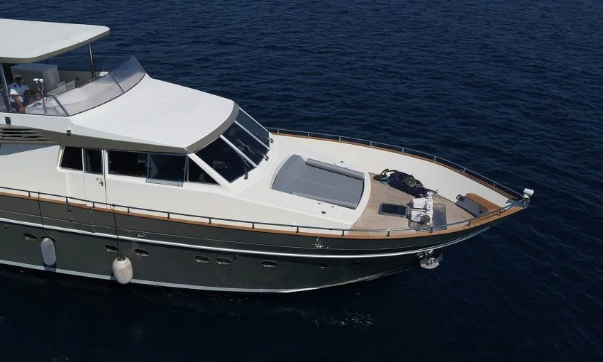 Luxury Motoryacht – 1 b