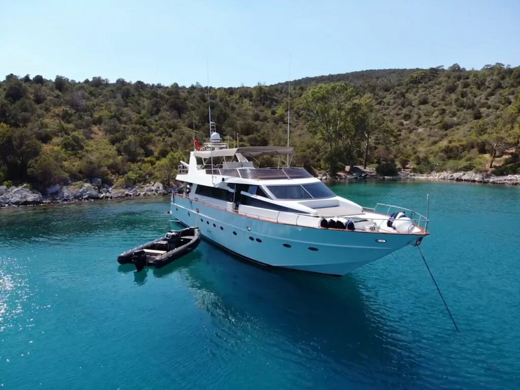 Luxury Motoryacht – 4 a