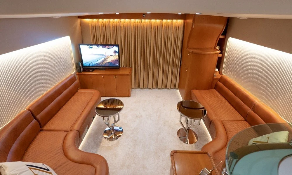 Luxury Motoryacht – 6 k