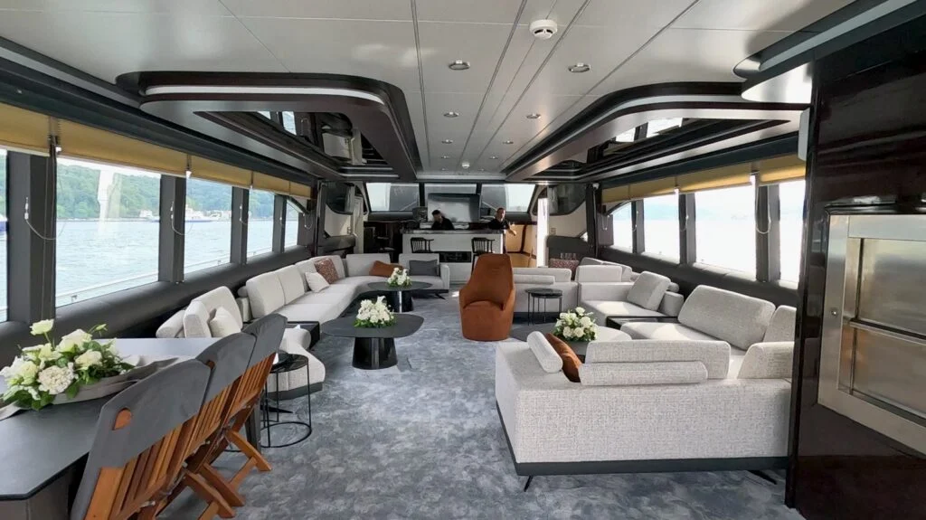 Luxury Motoryacht – 9bb