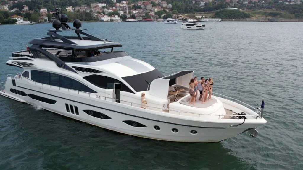 Luxury Motoryacht – 9s