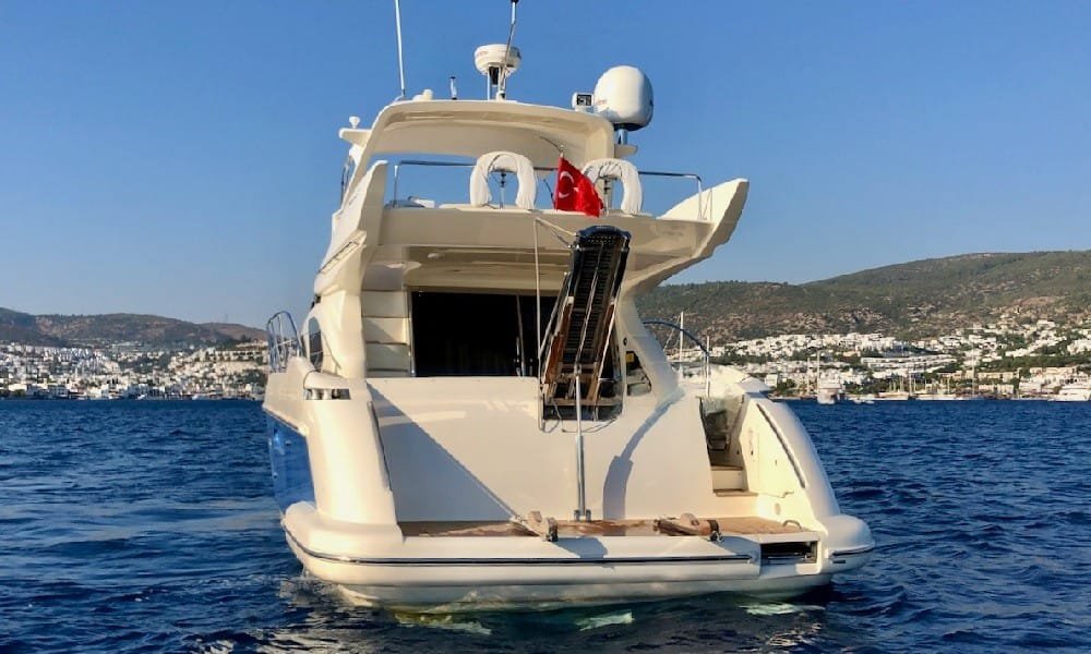 Lux Yacht EVOLUTION (2)
