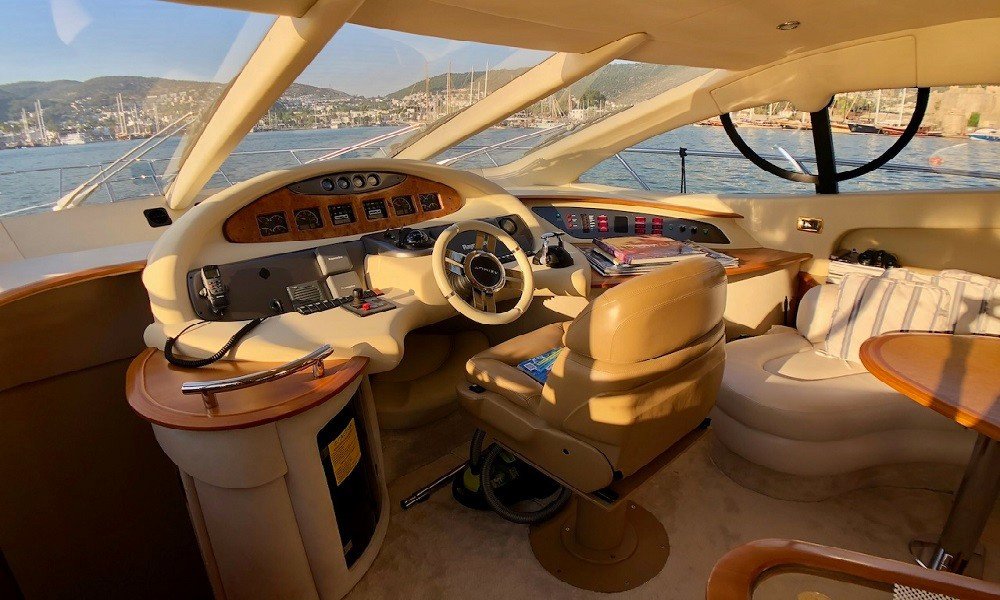 Lux Yacht EVOLUTION (4)