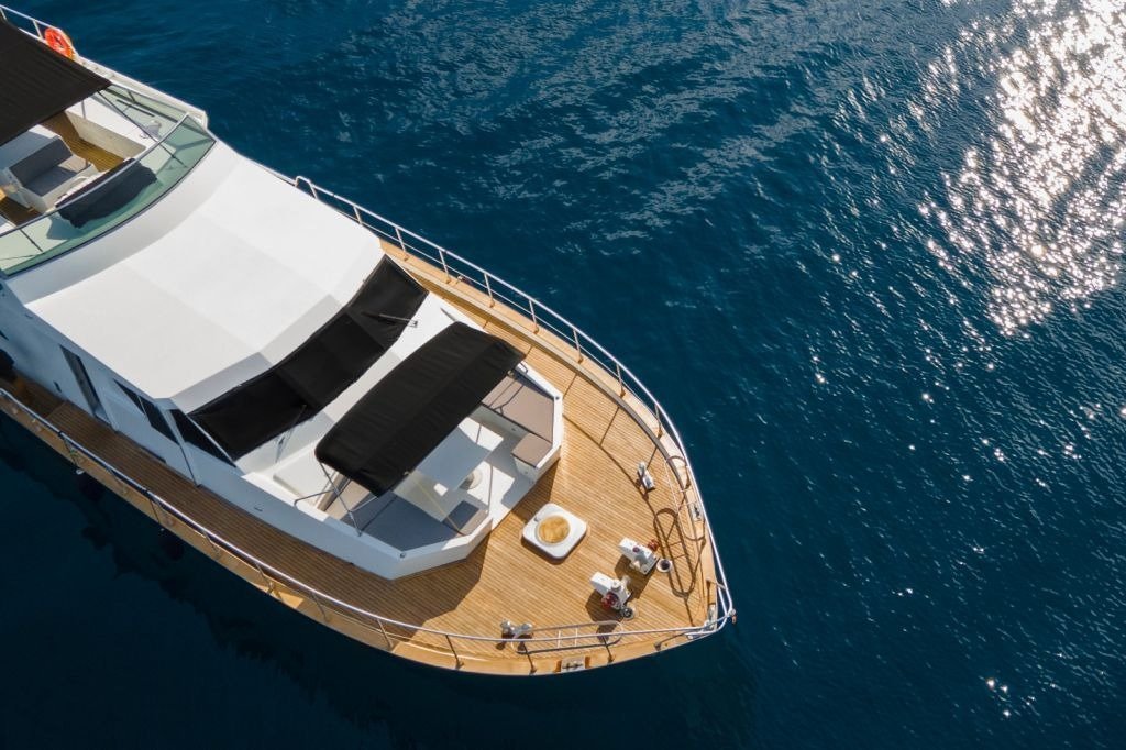 Ultra Lux yacht 11 (3)