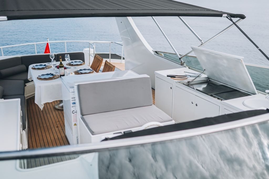 Ultra Lux yacht 11 (8)