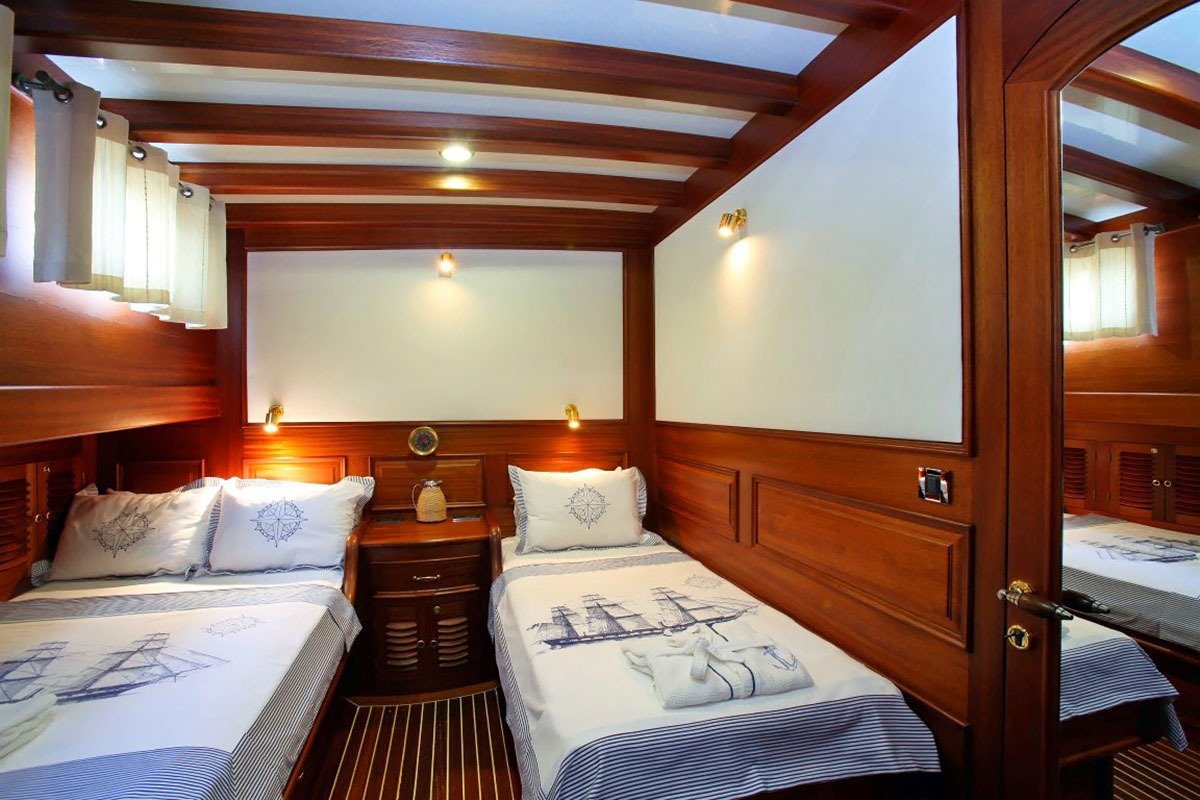 Yacht Blue Star (12)