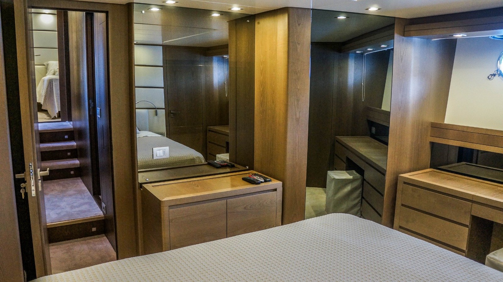 Yacht Northern Escape (1)
