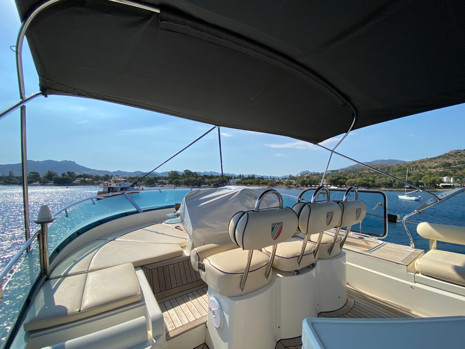 motoryacht Ghost (33)